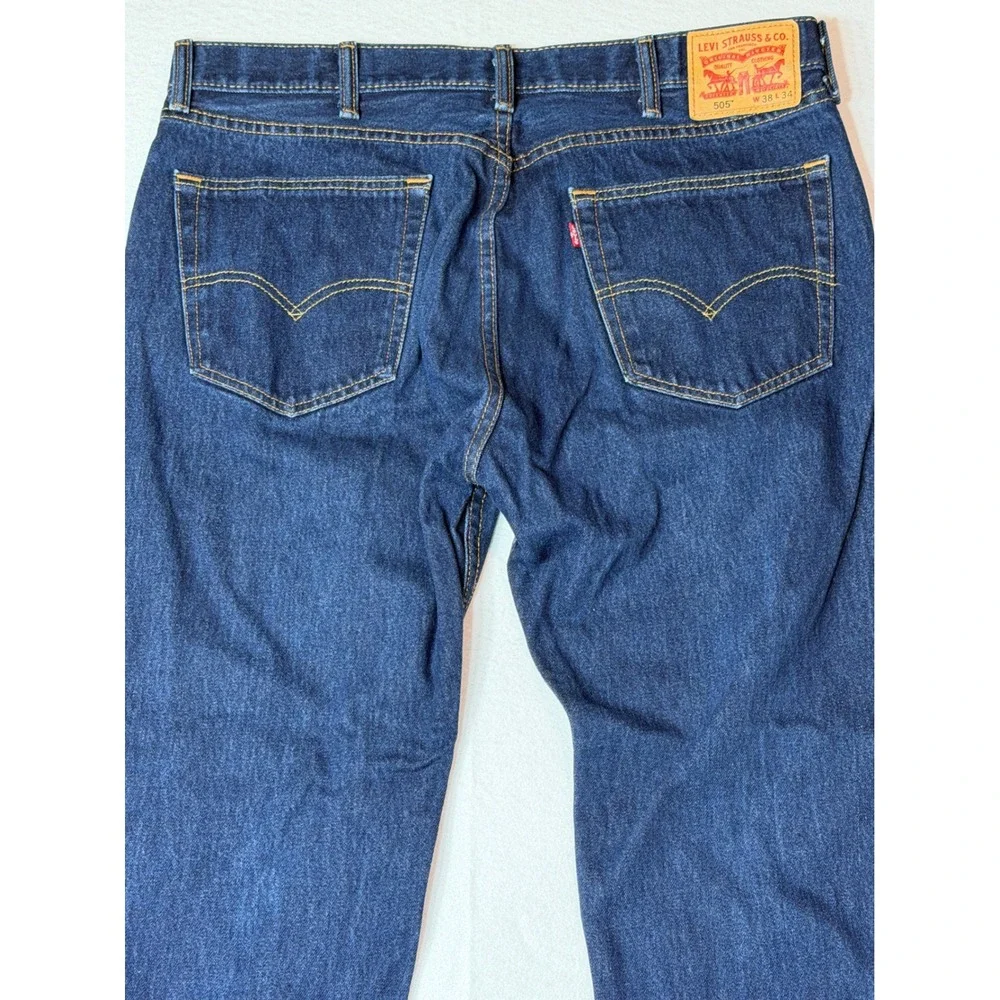 Levi Strauss & Co 505 Mens Jeans Dark Wash‎ Straight Fit W38 L34 (actual 33)